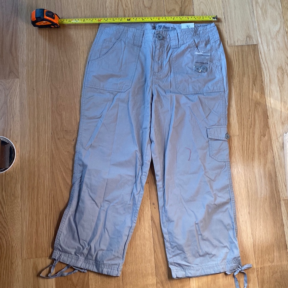 Bass Capris size 8 . Never worn
